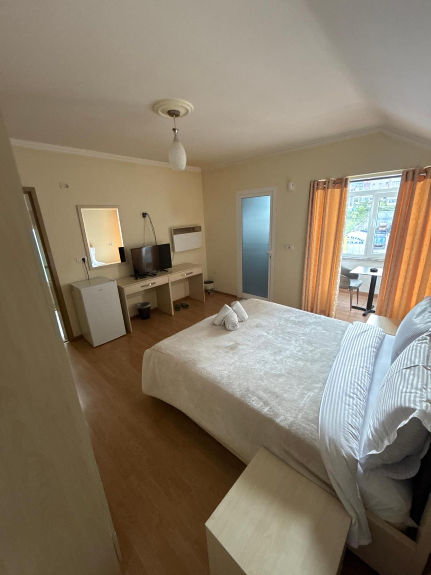 Bar-hotel Irdi Hotel 5*
