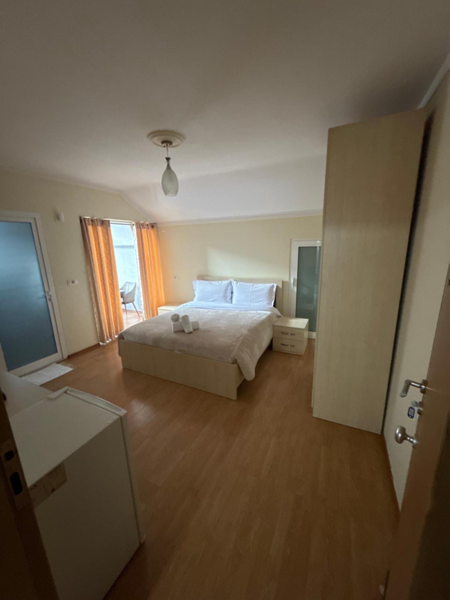 Bar-hotel Irdi Hotel 5*